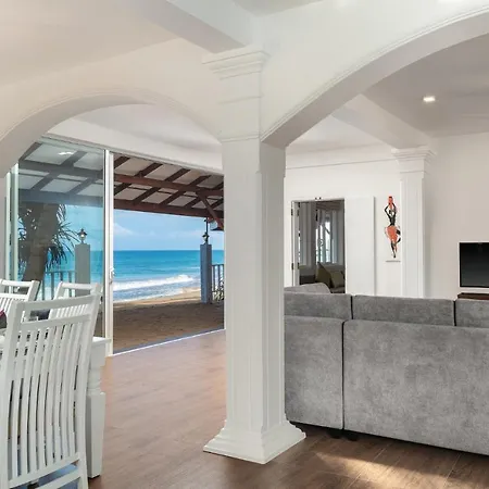 Villa Mer Vue Ambalangoda  Buitenkant foto