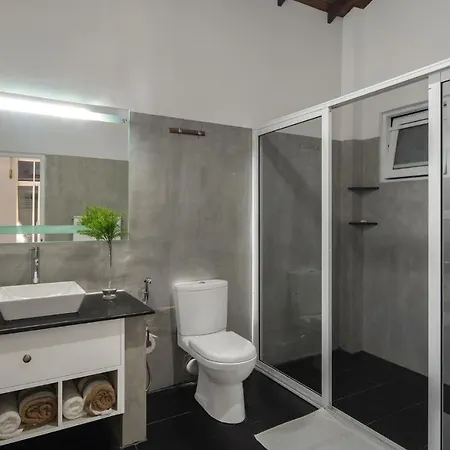 Villa Mer Vue Ambalangoda  Buitenkant foto